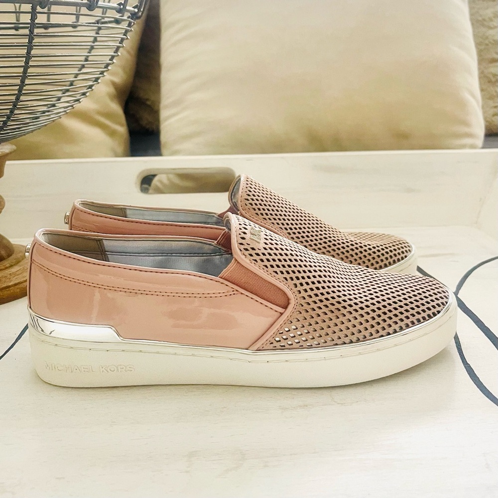 MICHAEL KORS Leather Slip On Perforated Slip On Shell Pink Silver Shoes Size 8 - Picture 8 of 16